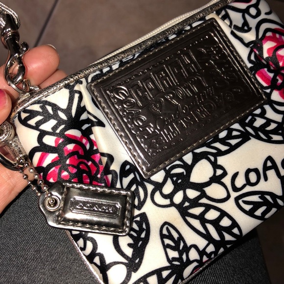 COACH Wristlet - Picture 3 of 5